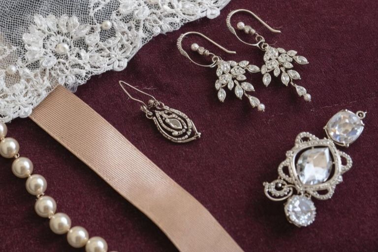 Champagne Kisses Boutique Publishes Guide to Choosing Wedding Accessories in Pretoria