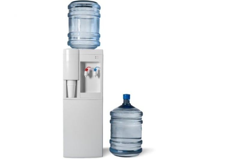 The Benefits of Using Water Dispensers and Bottles