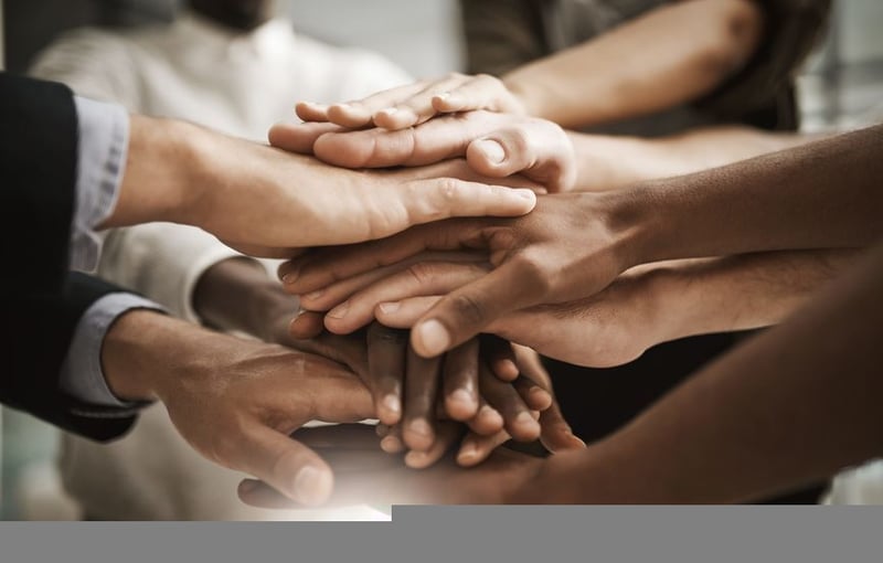 Marketers Adopt Hybrid Models, Combining In‑House Teams and Agencies for Specialist Roles