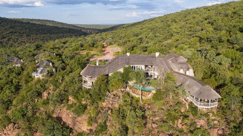 Upgraded East Gate Boosts Access to Clifftop Exclusive Safari Hideaway