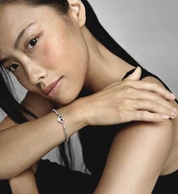 Crafting an Icon - New Moments Studded Chain