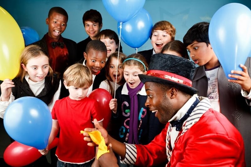 College of Magic presents spellbinding Imagine! Family Magic Spectacular at Artscape Theatre