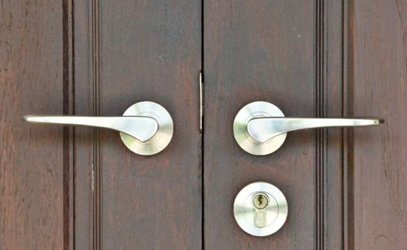 Enhancing Security and Style - A Guide to Door Hardware and Bathroom Accessories