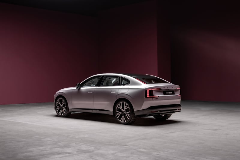Volvo Cars starts production of the new fully electric Volvo ES90
