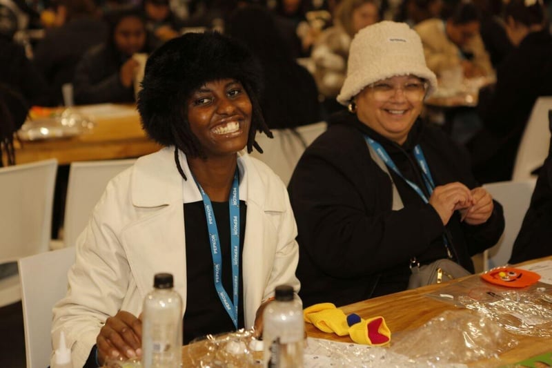 THOUSANDS IN CAPE TOWN GAVE LADLES OF LOVE A HAND