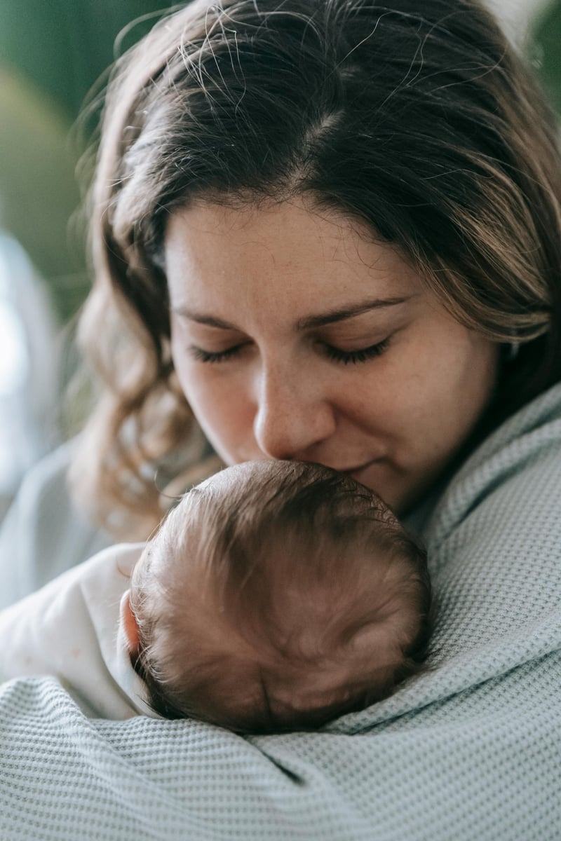 A closer look at breast milk - Extraordinary ingredients in every drop