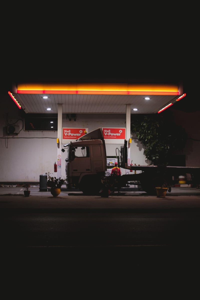 Economist warns rising fuel prices threaten South African job market amid Q2 2026 employment decline