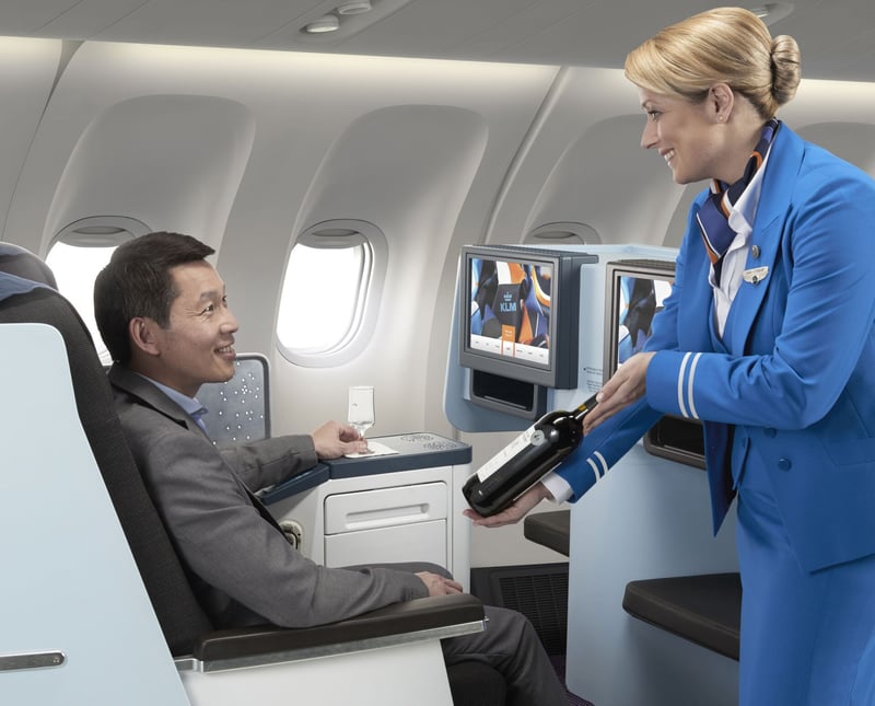 What Happens to Your Body When You Drink Alcohol on a Plane?