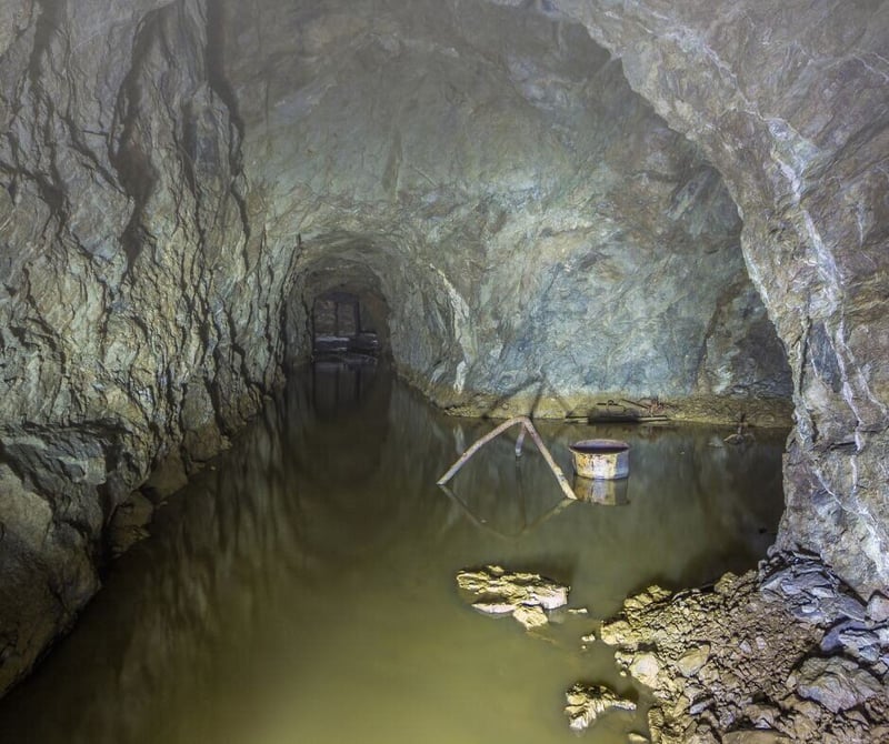 Torrential downpours and scorching heat -  how engineers can protect mine infrastructure