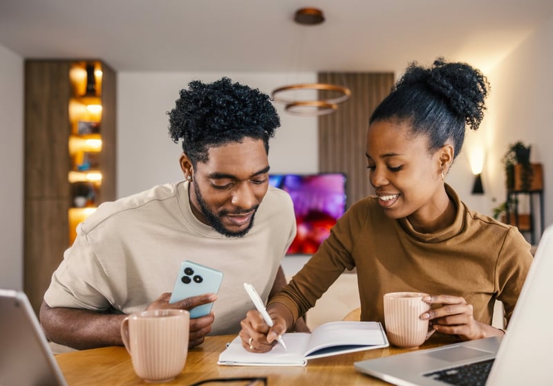 JustMoney Survey Reveals Gender Gap In Financial Stress As Couples Urged To Talk Money This Valentine’s