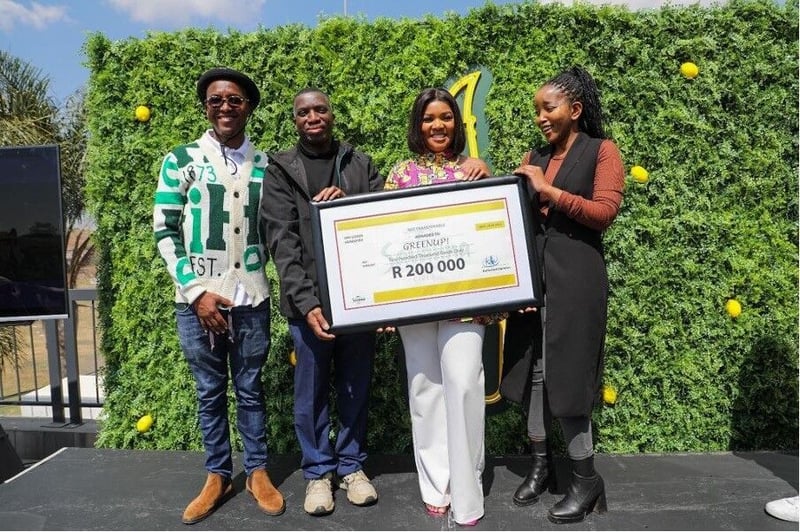 Savanna x Wanda Lephoto ‘Dry Goods’ Waterproof Apparel raises R200 000 for GreenUp