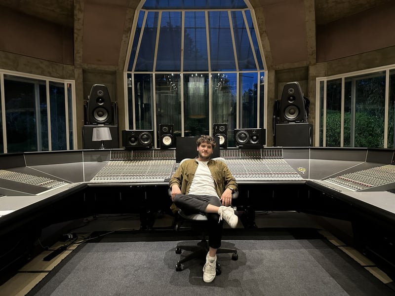 Introducing Ciaran De Chaud - From garage production in Johannesburg to a top-end recording studio in Los Angeles