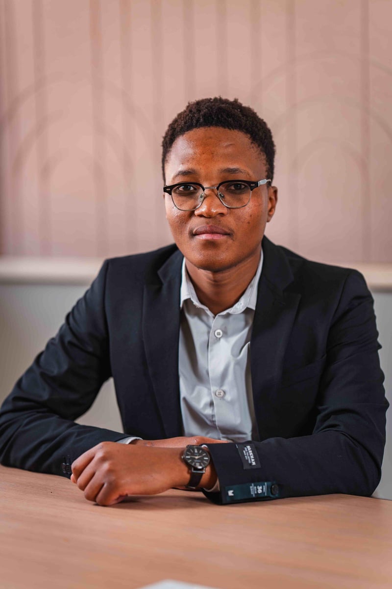 The Invisible Giant - How Local South Africans Keep the Tourism Economy Alive