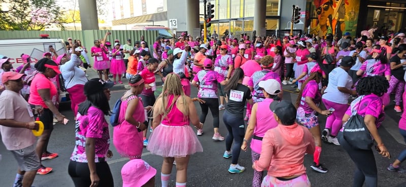 5km. One Cause. Thousands of Steps for CANSA – Rosebank Mall’s 5KM Pink Run is Back!