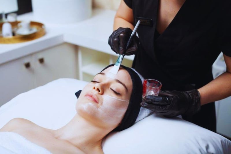 D'vine Skin & Body Introduces Skin.Vest.Ment Packages for Clients Serious About Long-Term Skin Transformation