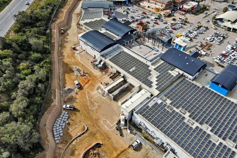 LFC Construction Explains How a Geogrid Retaining Wall Created New Parking at a Plettenberg Bay Shopping Centre