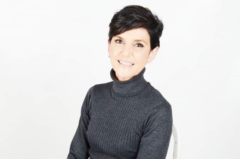 What are the benefits of Cambridge International versus IEB curriculum?