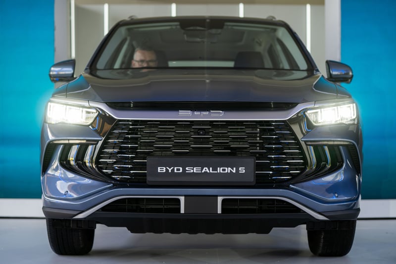BYD Sealion 5 Hybrid - Game-Changing Pricing For Super Efficiency