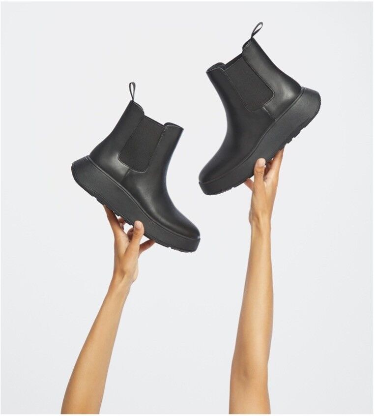 Step Into The Chelsea Boots Trend That Exudes Contemporary Elegance