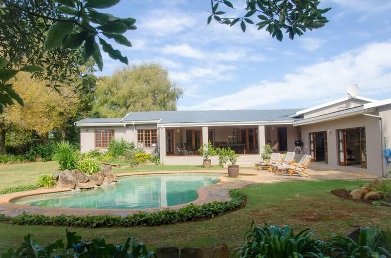 The Ultimate Getaway for 10 is up for grabs with Granada Square!