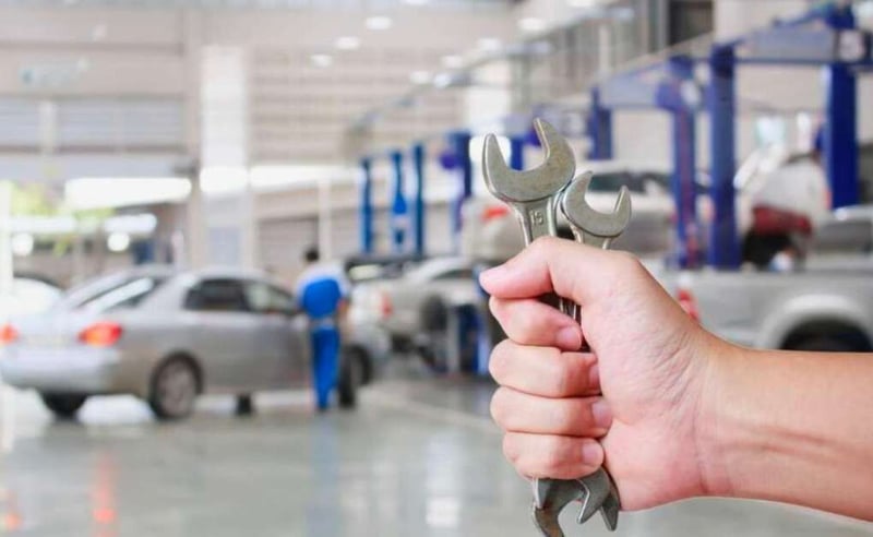Choosing the Right Service - A Comparison of Minor and Major Service Options at RS Service Centre