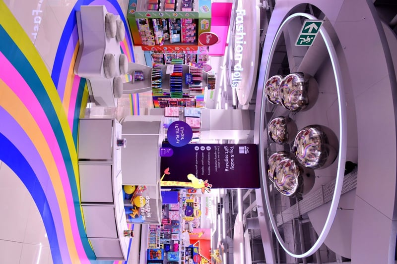 Toys R Us and Babies R Us 50th Store is a Brand-New Concept Store