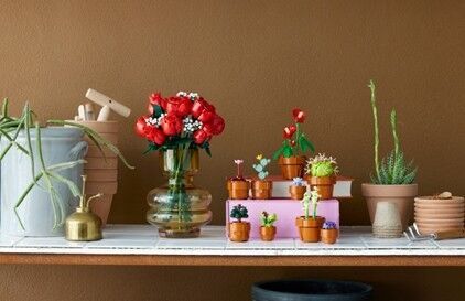 LEGO® roses are now in bloom – just in time for Valentine’s Day