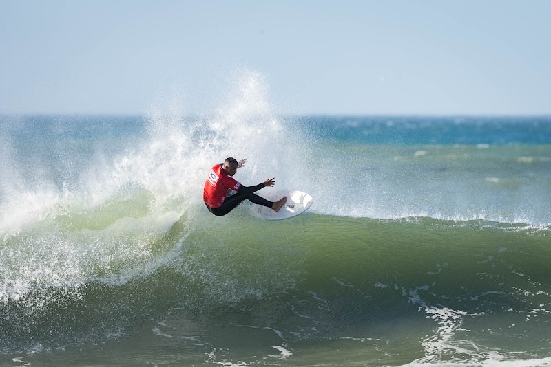 Roxy Davis and Clinton Gravett Win The Premier Over 35 Divisions at the 2025 SA Masters Surfing Champs