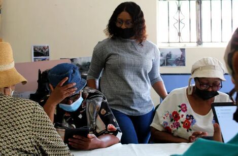 Helping Seniors Bridge the Digital Divide - New Instagram Campaign Empowers Seniors with Technology