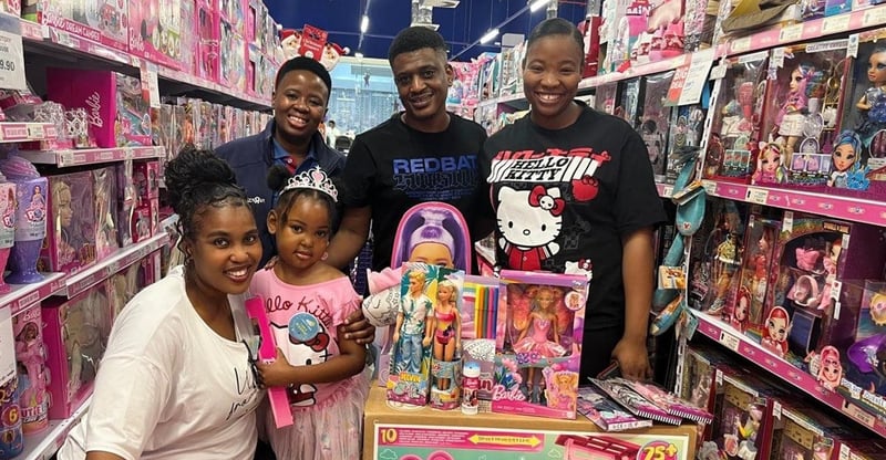 Community Generosity Shines As Toys R Us Festive Campaign Delivers R400k In Support