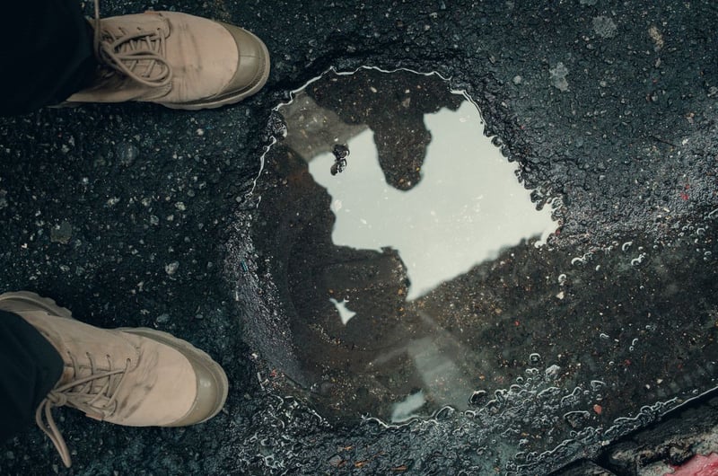 Judge faults Western Cape Department for negligence after motorcyclist Christian van Staden loses leg in pothole crash; punitive costs awarded