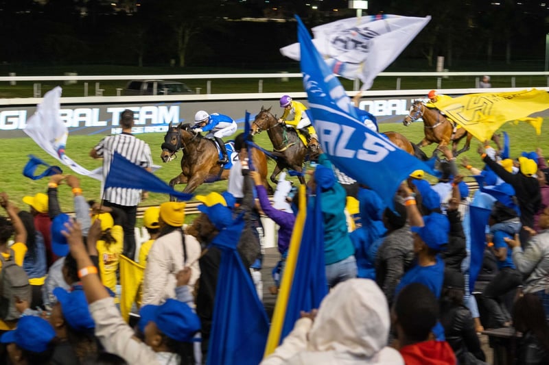 Locals flock to watch live jockey teams in first GTH series at Hollywoodbets Greyville