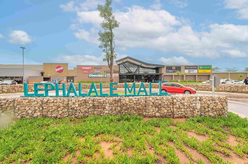 Dipula raises R1.1bn and acquires near-90,000sqm retail portfolio, including 50% of Lephalale Mall