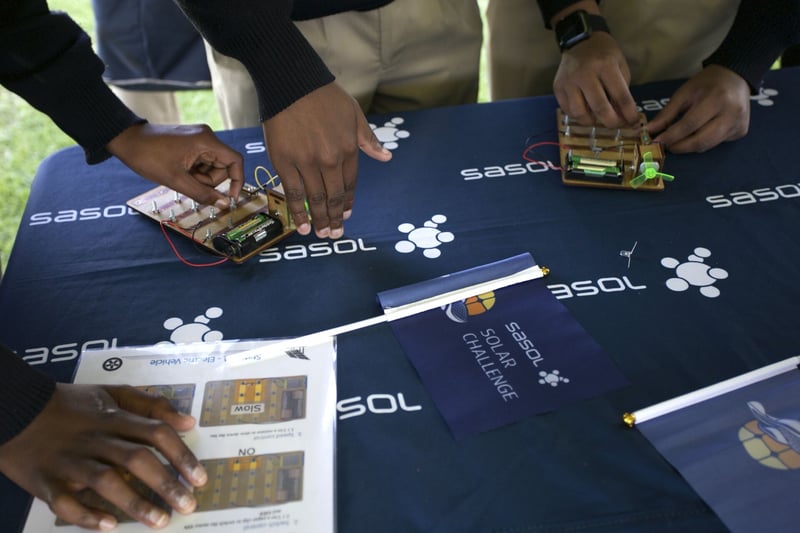 Sasol Solar Challenge attracts thousands of residents in Knysna - Young people embrace STEM and Renewable Energy