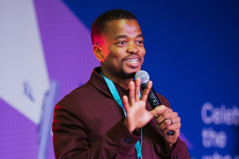 Mpho Popps to Host The 2026 Content Creator Awards, Sponsored by Samsung