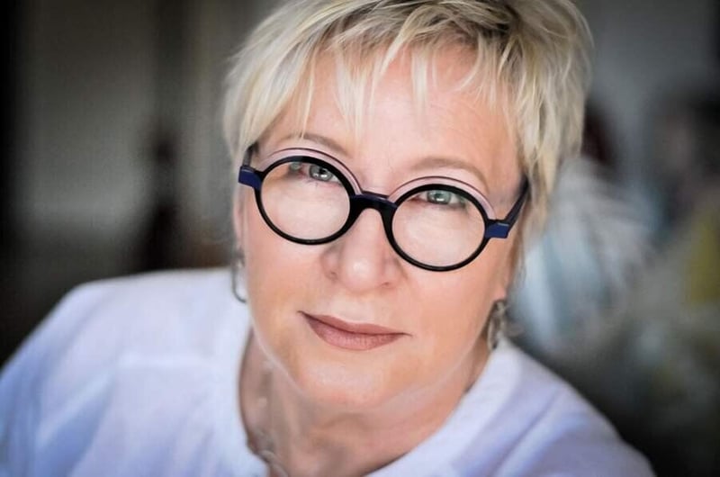 Nina Morris Lee takes over the reins at Moonyeenn Lee & Associates (MLA)