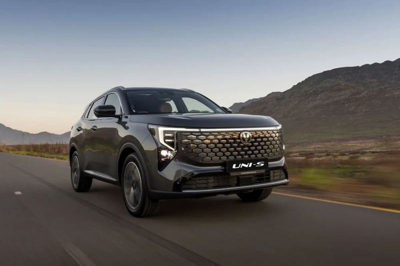 Top Chinese Car Brands Publishes Buyer's Guide to the New Changan Uni-S Mid-Size SUV