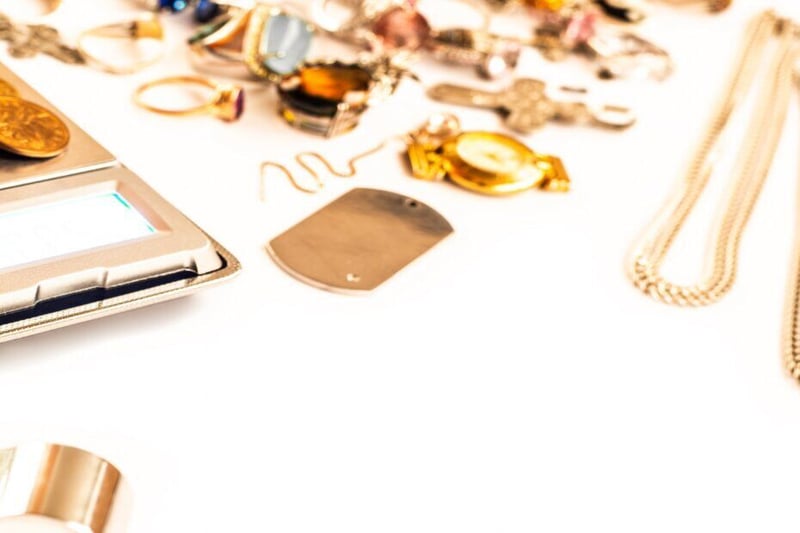 Comparing Pawn Shops, Dealers and Online Jewellery Buyers