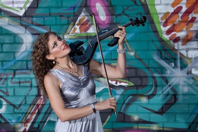 Clearwater Mall turns Friday dinner into a winter music night