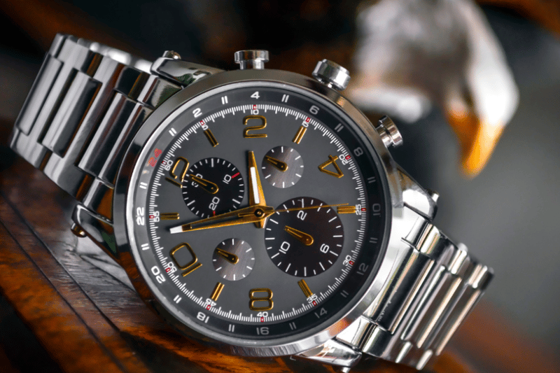 Spotting a Genuine Rolex Before Putting It Up for Sale