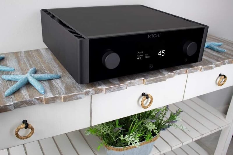 Award winning Michi Range extends to include Integrated Amplifiers