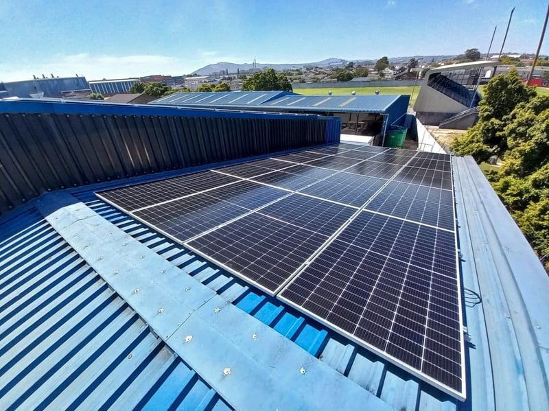 Serco Cape Powered Fully by Solar and Feeding Excess Electricity Back into the Grid