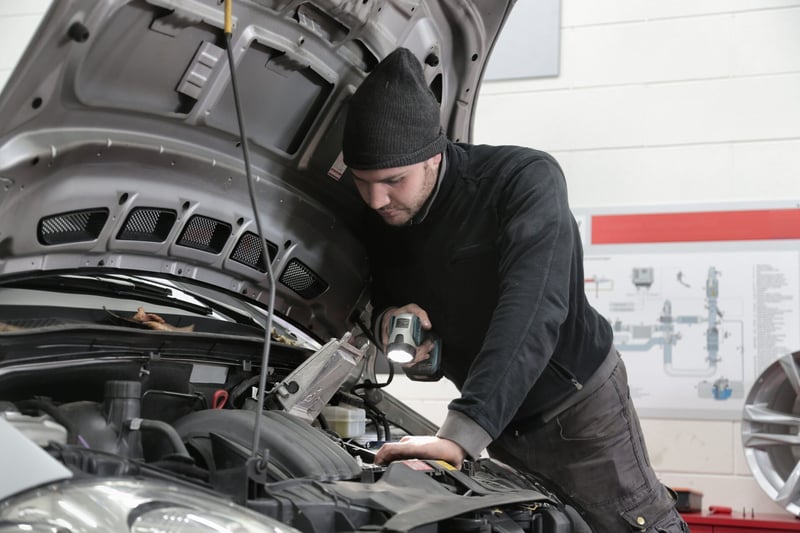 Essential Tips from Moreleta Service Centre for Preventing and Managing Engine Overheating