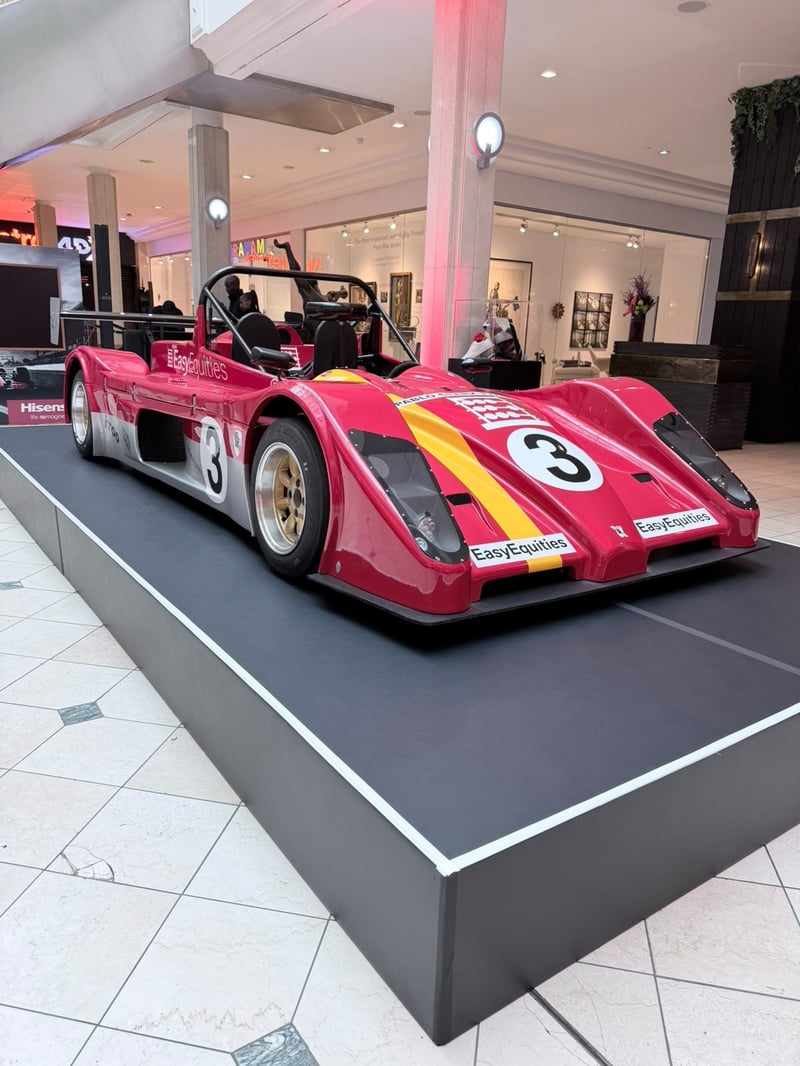 Hyde Park Corner brings F1 Simulator and Ferrari thrills to Centre Court this Father’s Day