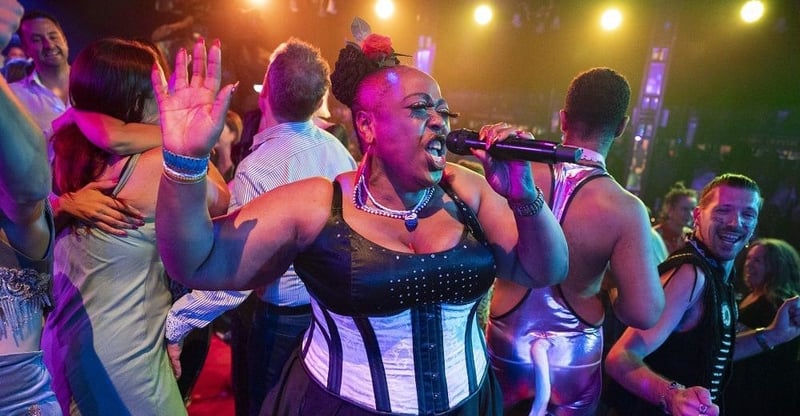 Zingarian Dinner Theatre Delivers Acrobatics Comedy And Culinary Theatre In A Spectacular Show