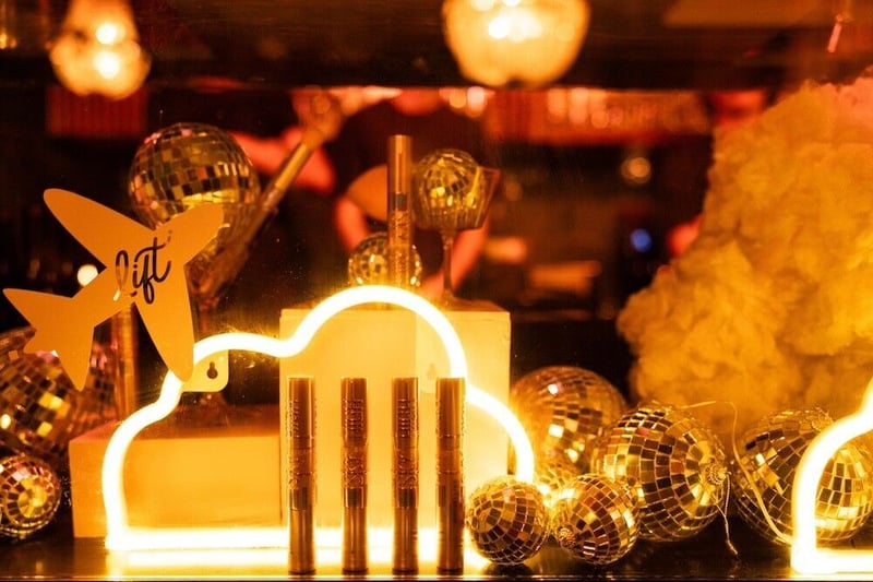 Maybelline Partners with LIFT for "LIFT Your Lashes Sky High" Campaign