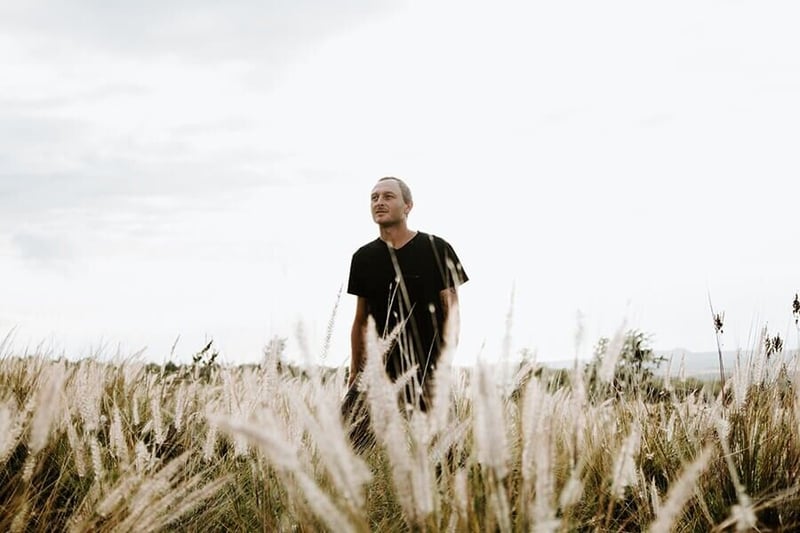 US Based, South African born Luke Beling releases Inspirational African single MZANSI AFRIKA inspired by classic sounds of Johnny Clegg and Paul Simon